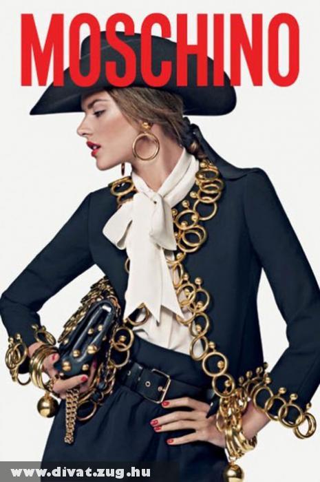 Alessandra Ambrosio In Moschino